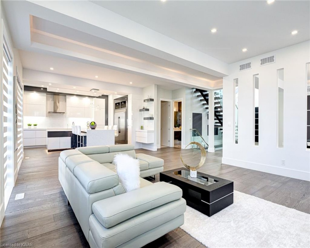 685 MEADOWSWEET, Waterloo, Ontario N2V 0A6, 5 Bedrooms Bedrooms, ,5 BathroomsBathrooms,Residential,Sale,MEADOWSWEET,40241047