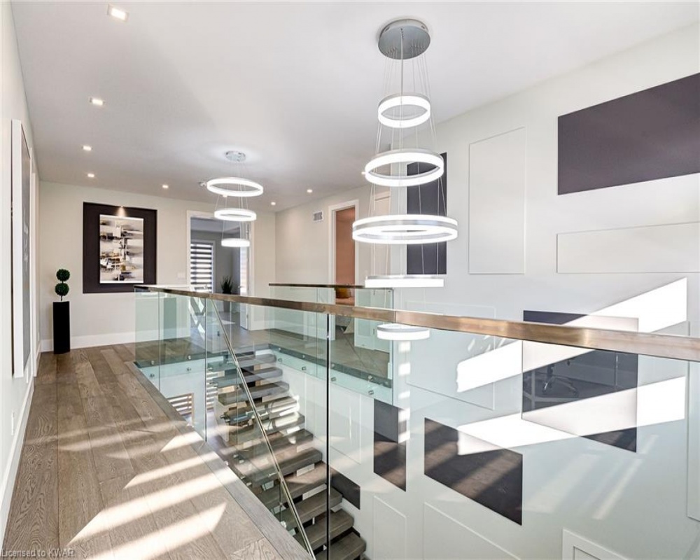 685 MEADOWSWEET, Waterloo, Ontario N2V 0A6, 5 Bedrooms Bedrooms, ,5 BathroomsBathrooms,Residential,Sale,MEADOWSWEET,40241047