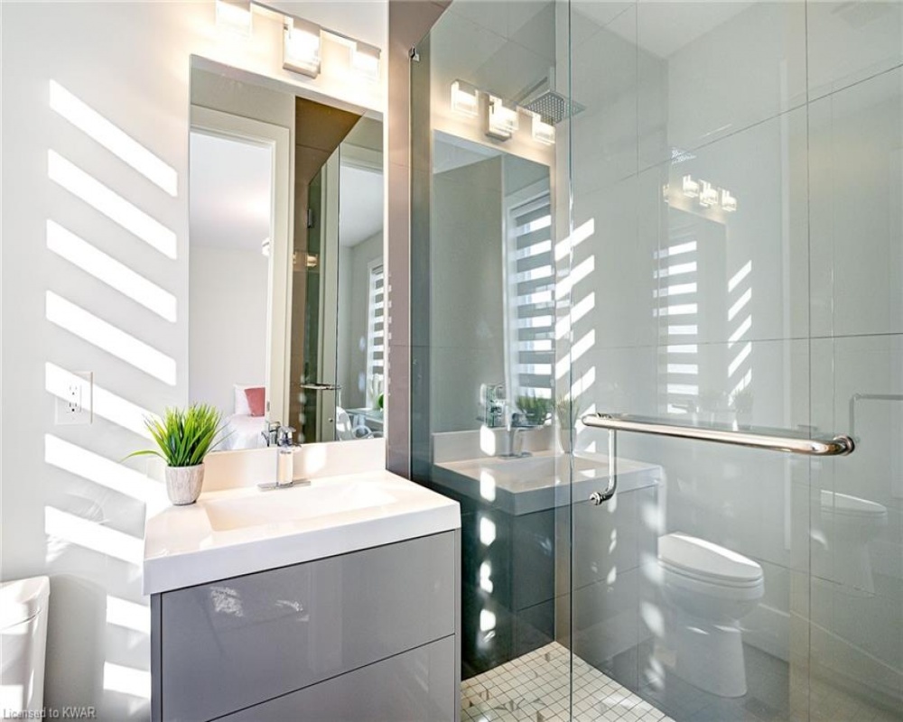 685 MEADOWSWEET, Waterloo, Ontario N2V 0A6, 5 Bedrooms Bedrooms, ,5 BathroomsBathrooms,Residential,Sale,MEADOWSWEET,40241047