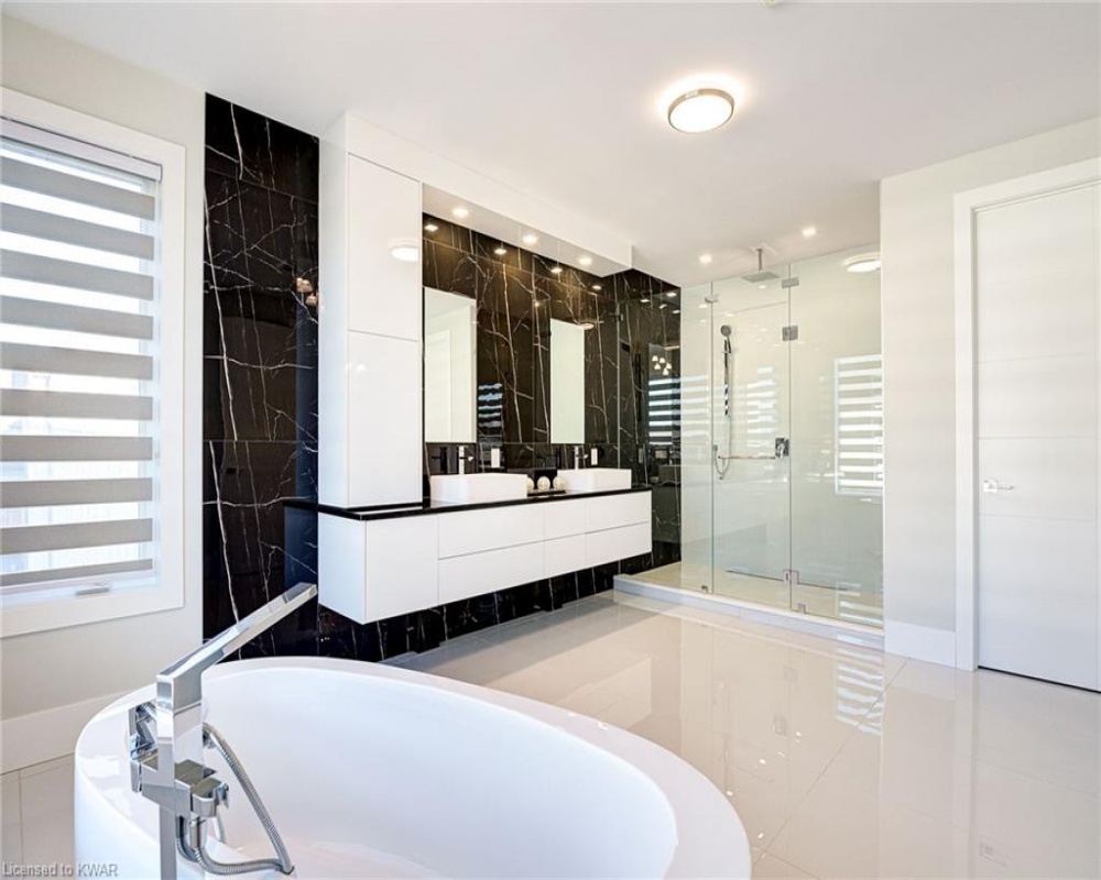 685 MEADOWSWEET, Waterloo, Ontario N2V 0A6, 5 Bedrooms Bedrooms, ,5 BathroomsBathrooms,Residential,Sale,MEADOWSWEET,40241047