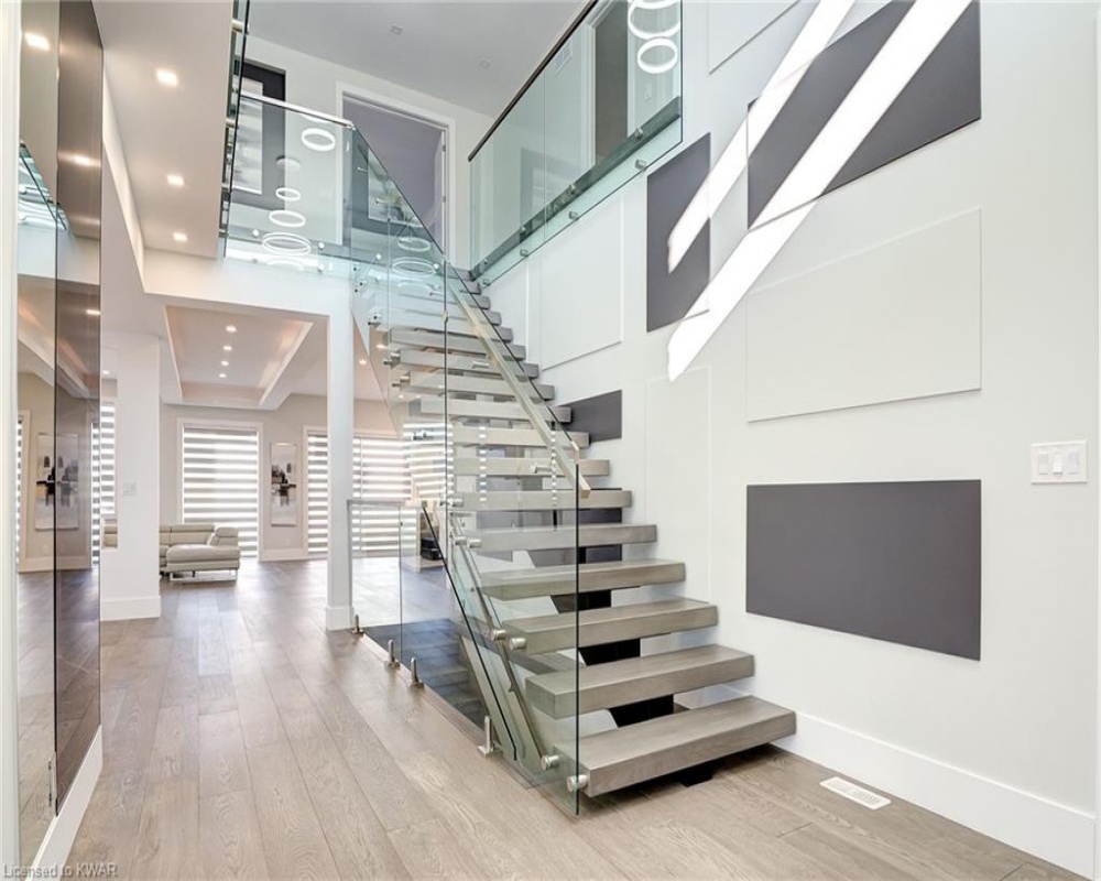 685 MEADOWSWEET, Waterloo, Ontario N2V 0A6, 5 Bedrooms Bedrooms, ,5 BathroomsBathrooms,Residential,Sale,MEADOWSWEET,40241047