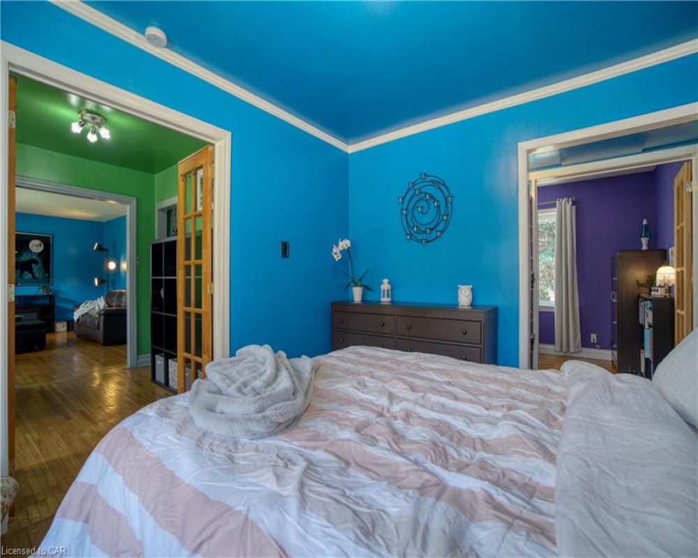 952 UNION, Kitchener, Ontario N2H 6J4, 3 Bedrooms Bedrooms, ,2 BathroomsBathrooms,Residential,Sale,UNION,40234196