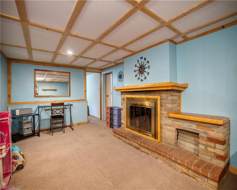 952 UNION, Kitchener, Ontario N2H 6J4, 3 Bedrooms Bedrooms, ,2 BathroomsBathrooms,Residential,Sale,UNION,40234196