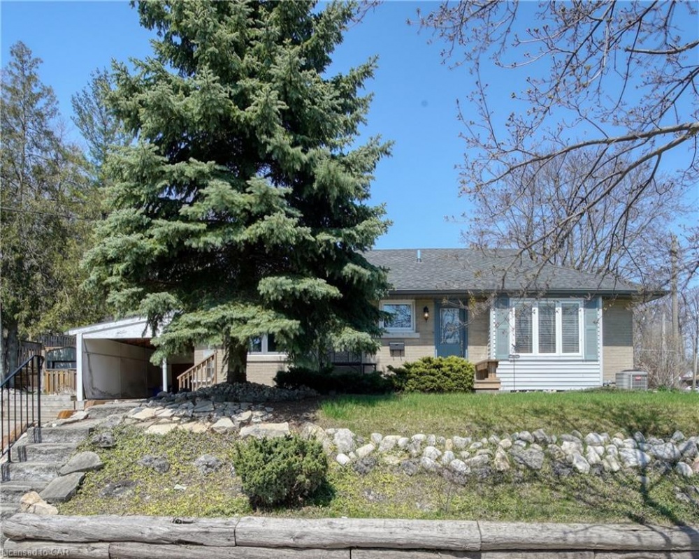 952 UNION, Kitchener, Ontario N2H 6J4, 3 Bedrooms Bedrooms, ,2 BathroomsBathrooms,Residential,Sale,UNION,40234196