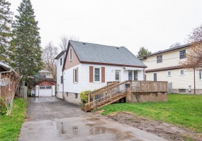 31 ELGIN, Cambridge, Ontario N1R 5G3, 4 Bedrooms Bedrooms, ,3 BathroomsBathrooms,Residential,Sale,ELGIN,40243607