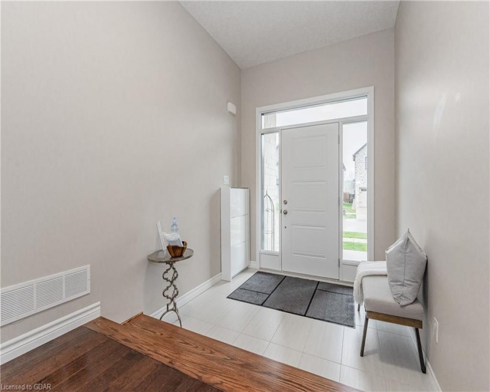 45 EAGLECREST, Kitchener, Ontario N2K 0B8, 5 Bedrooms Bedrooms, ,4 BathroomsBathrooms,Residential,Sale,EAGLECREST,40253058