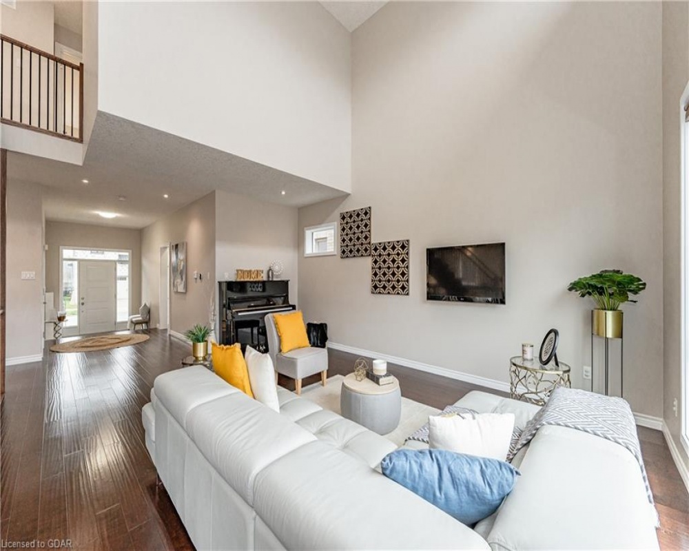 45 EAGLECREST, Kitchener, Ontario N2K 0B8, 5 Bedrooms Bedrooms, ,4 BathroomsBathrooms,Residential,Sale,EAGLECREST,40253058