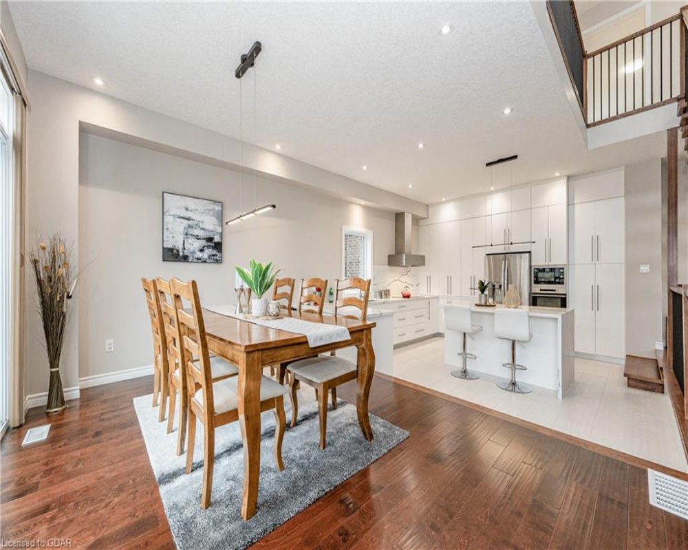 45 EAGLECREST, Kitchener, Ontario N2K 0B8, 5 Bedrooms Bedrooms, ,4 BathroomsBathrooms,Residential,Sale,EAGLECREST,40253058