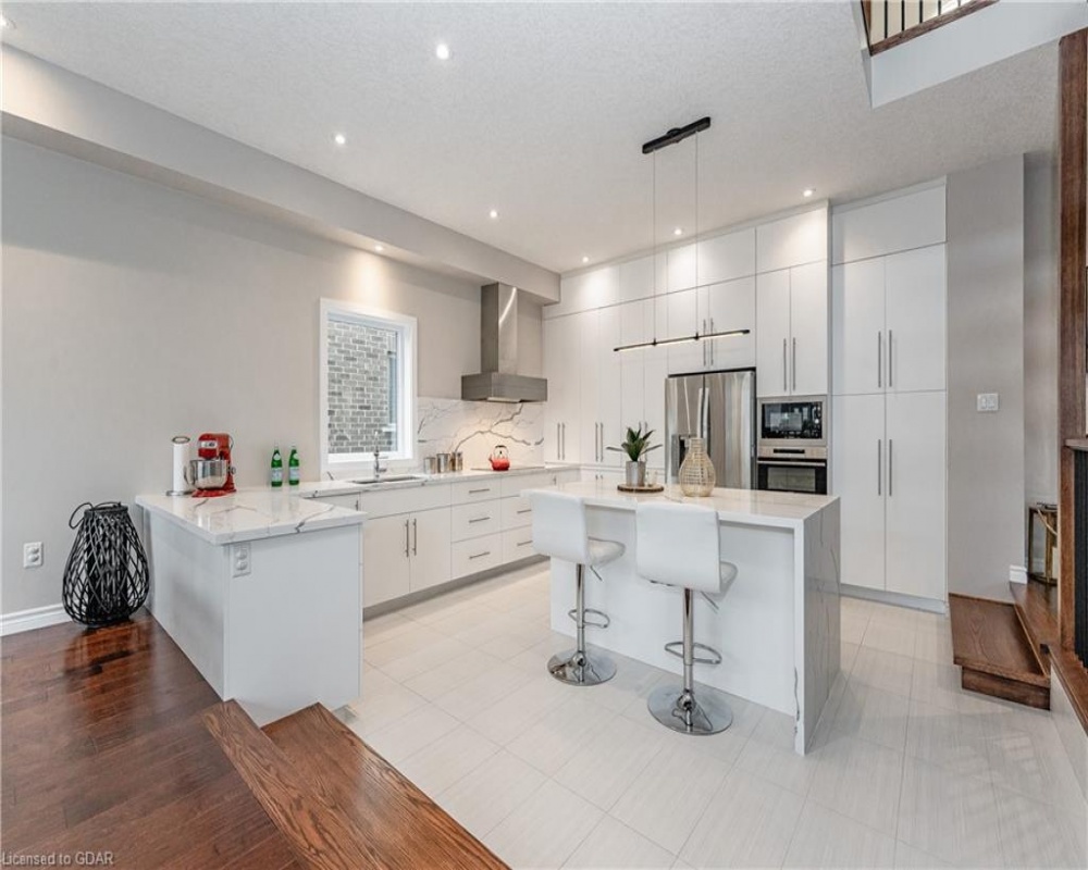 45 EAGLECREST, Kitchener, Ontario N2K 0B8, 5 Bedrooms Bedrooms, ,4 BathroomsBathrooms,Residential,Sale,EAGLECREST,40253058