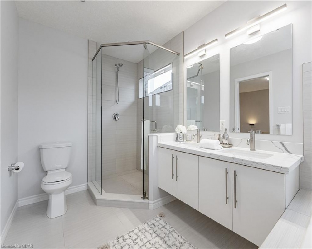 45 EAGLECREST, Kitchener, Ontario N2K 0B8, 5 Bedrooms Bedrooms, ,4 BathroomsBathrooms,Residential,Sale,EAGLECREST,40253058