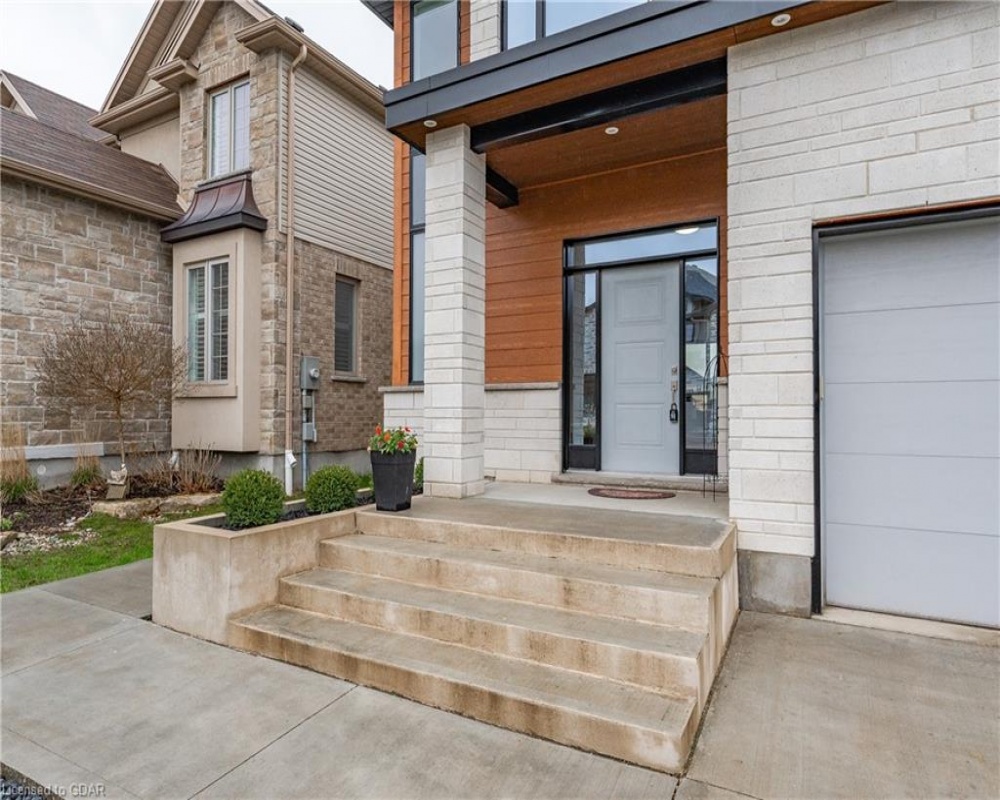 45 EAGLECREST, Kitchener, Ontario N2K 0B8, 5 Bedrooms Bedrooms, ,4 BathroomsBathrooms,Residential,Sale,EAGLECREST,40253058