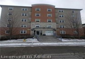 261 LESTER, Waterloo, Ontario N2L 3W6, 5 Bedrooms Bedrooms, ,Residential,Sale,LESTER,40255065