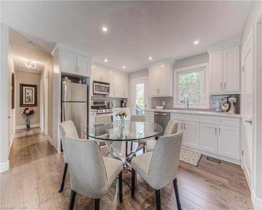 223 BELLEHAVEN, Waterloo, Ontario N2J 3L5, 4 Bedrooms Bedrooms, ,3 BathroomsBathrooms,Residential,Sale,BELLEHAVEN,40254773