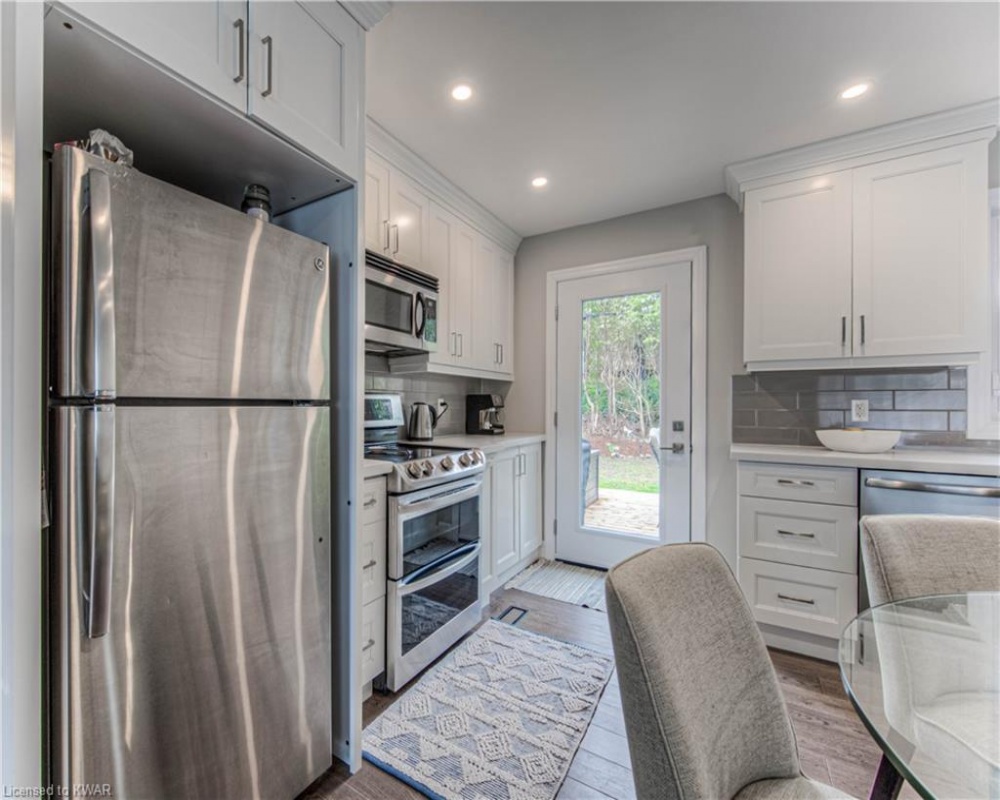223 BELLEHAVEN, Waterloo, Ontario N2J 3L5, 4 Bedrooms Bedrooms, ,3 BathroomsBathrooms,Residential,Sale,BELLEHAVEN,40254773