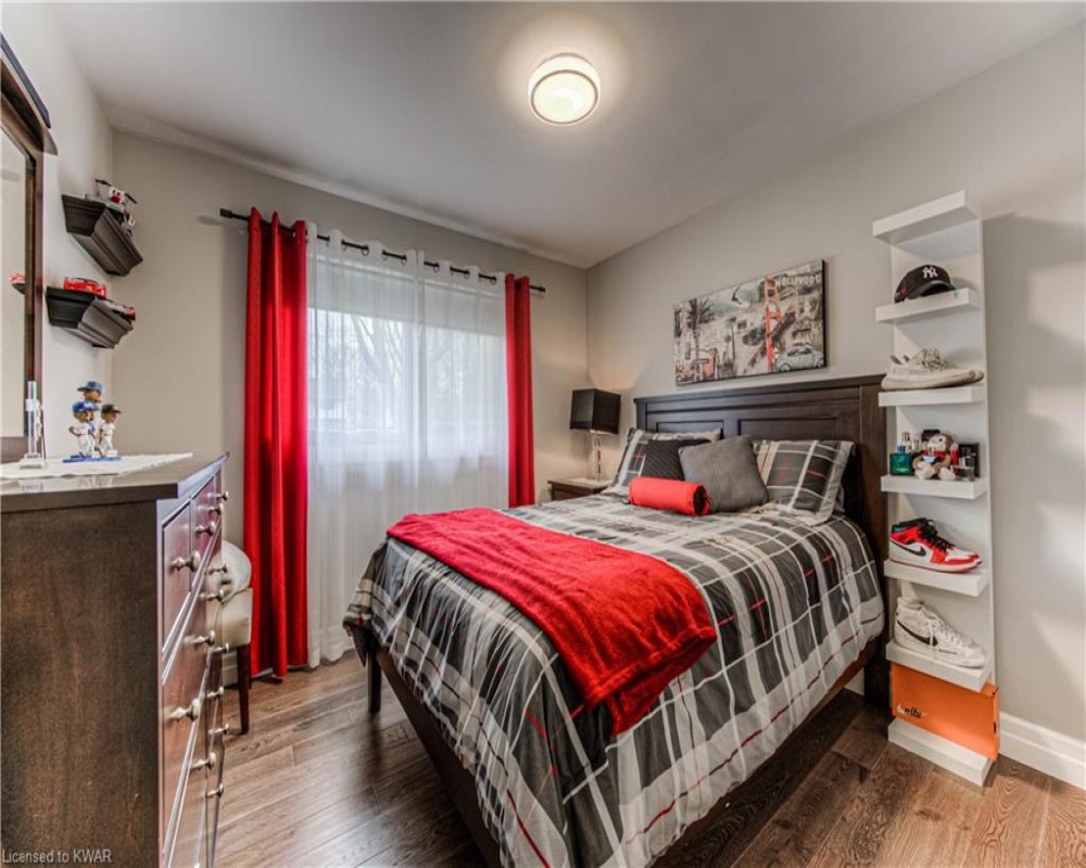 223 BELLEHAVEN, Waterloo, Ontario N2J 3L5, 4 Bedrooms Bedrooms, ,3 BathroomsBathrooms,Residential,Sale,BELLEHAVEN,40254773