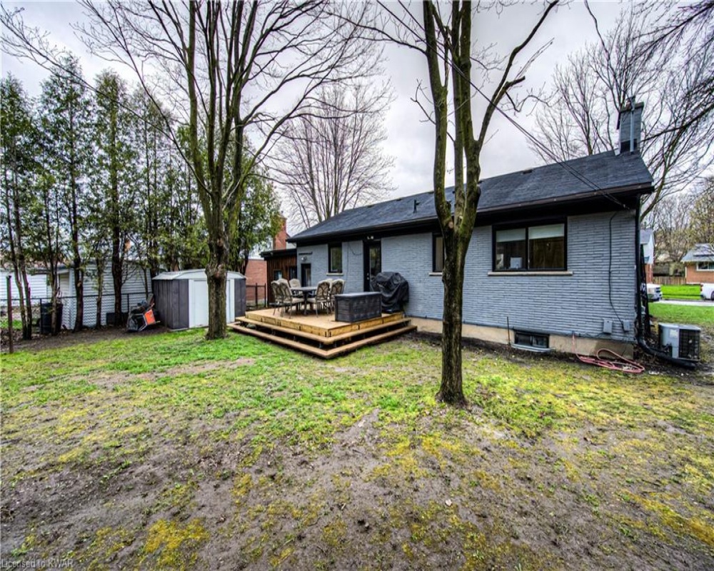 223 BELLEHAVEN, Waterloo, Ontario N2J 3L5, 4 Bedrooms Bedrooms, ,3 BathroomsBathrooms,Residential,Sale,BELLEHAVEN,40254773