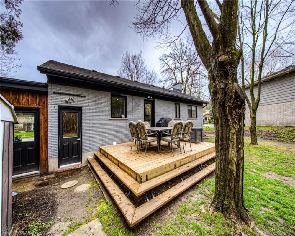 223 BELLEHAVEN, Waterloo, Ontario N2J 3L5, 4 Bedrooms Bedrooms, ,3 BathroomsBathrooms,Residential,Sale,BELLEHAVEN,40254773