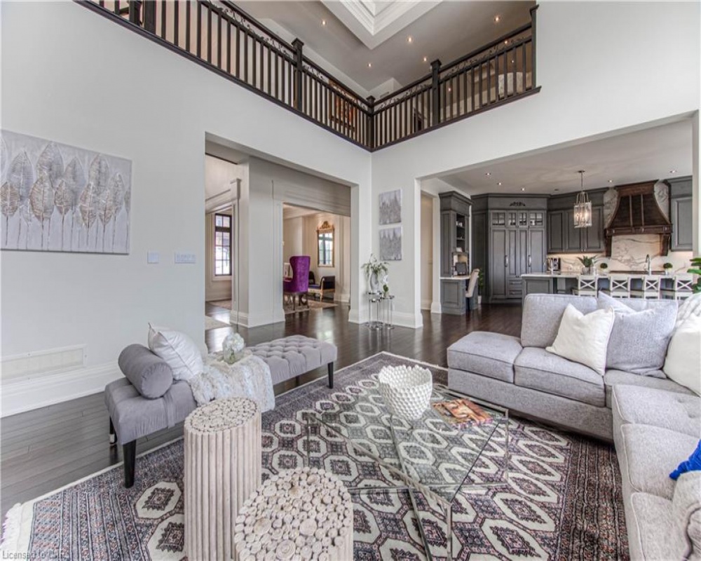 546 WOOLWICH, Waterloo, Ontario N2J 4G8, 4 Bedrooms Bedrooms, ,4 BathroomsBathrooms,Residential,Sale,WOOLWICH,40255192