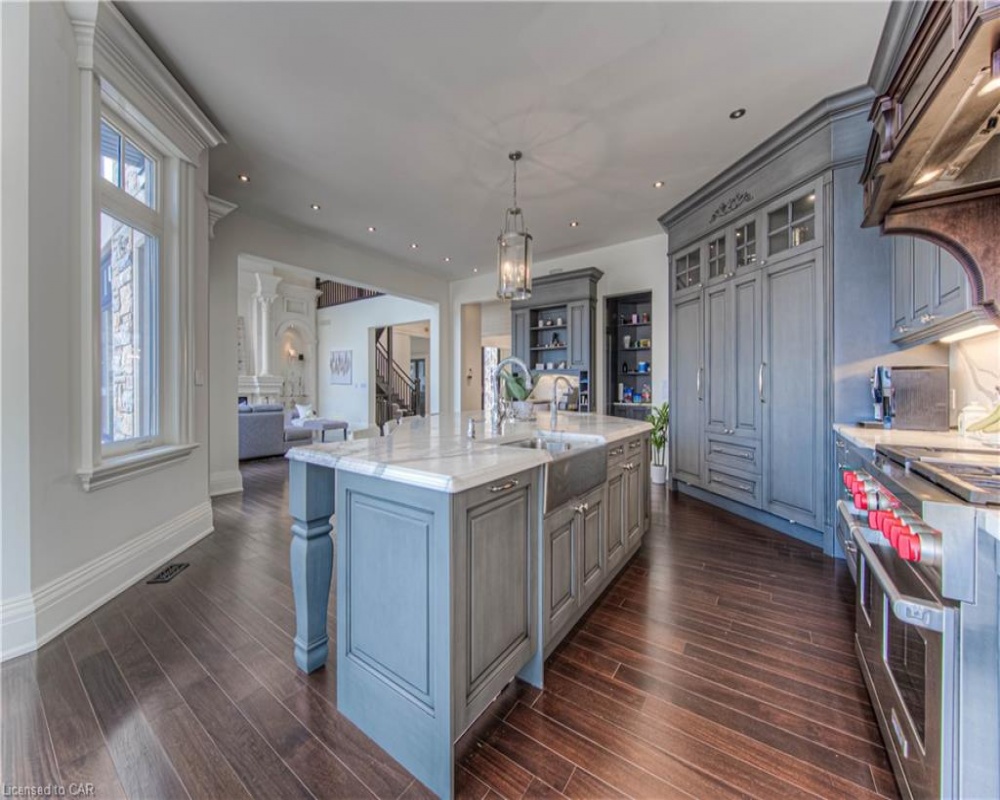 546 WOOLWICH, Waterloo, Ontario N2J 4G8, 4 Bedrooms Bedrooms, ,4 BathroomsBathrooms,Residential,Sale,WOOLWICH,40255192