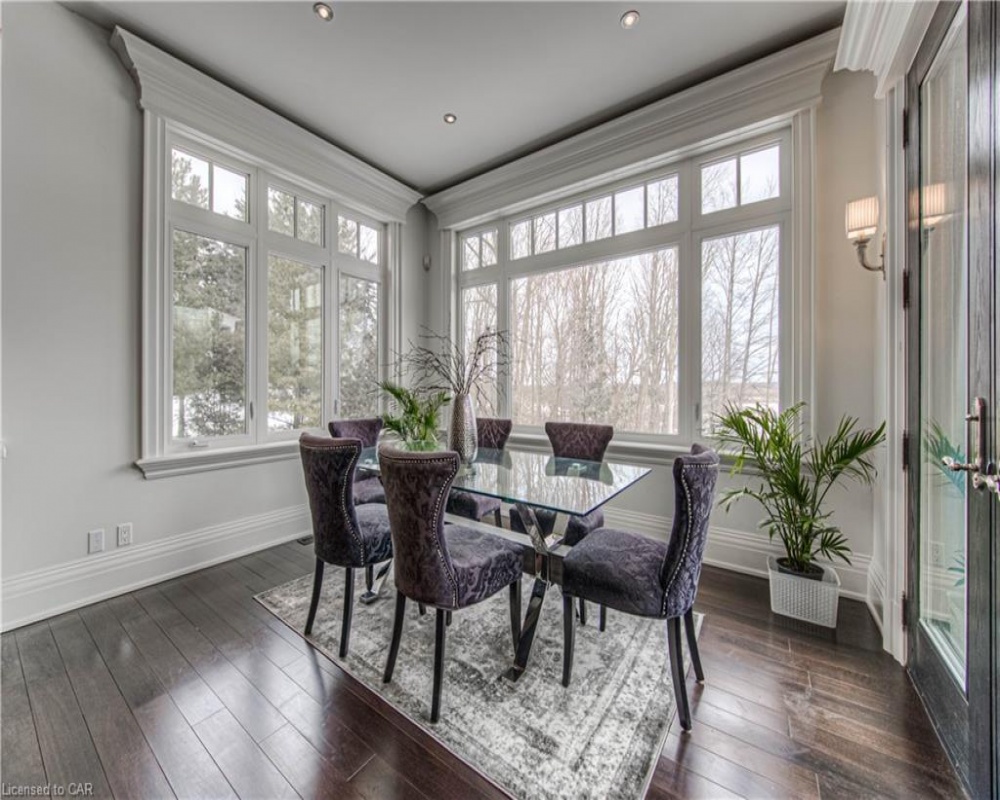 546 WOOLWICH, Waterloo, Ontario N2J 4G8, 4 Bedrooms Bedrooms, ,4 BathroomsBathrooms,Residential,Sale,WOOLWICH,40255192