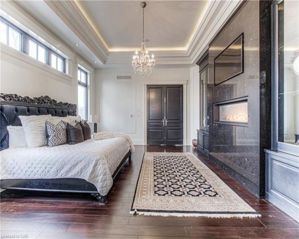 546 WOOLWICH, Waterloo, Ontario N2J 4G8, 4 Bedrooms Bedrooms, ,4 BathroomsBathrooms,Residential,Sale,WOOLWICH,40255192