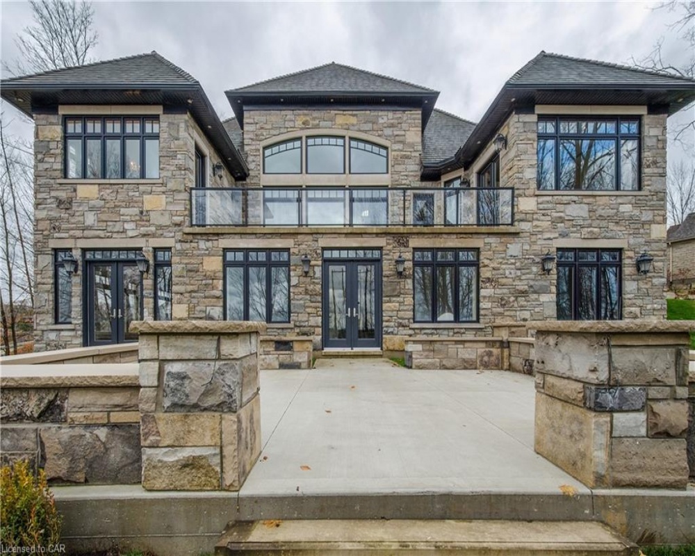 546 WOOLWICH, Waterloo, Ontario N2J 4G8, 4 Bedrooms Bedrooms, ,4 BathroomsBathrooms,Residential,Sale,WOOLWICH,40255192