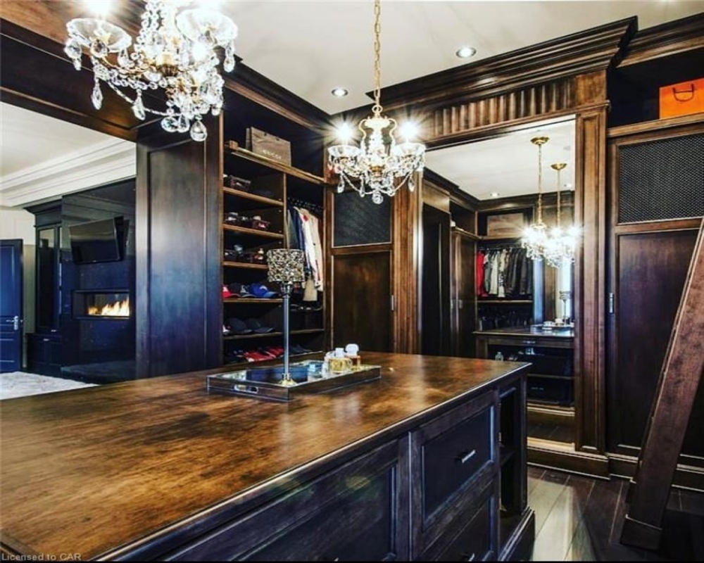 546 WOOLWICH, Waterloo, Ontario N2J 4G8, 4 Bedrooms Bedrooms, ,4 BathroomsBathrooms,Residential,Sale,WOOLWICH,40255192