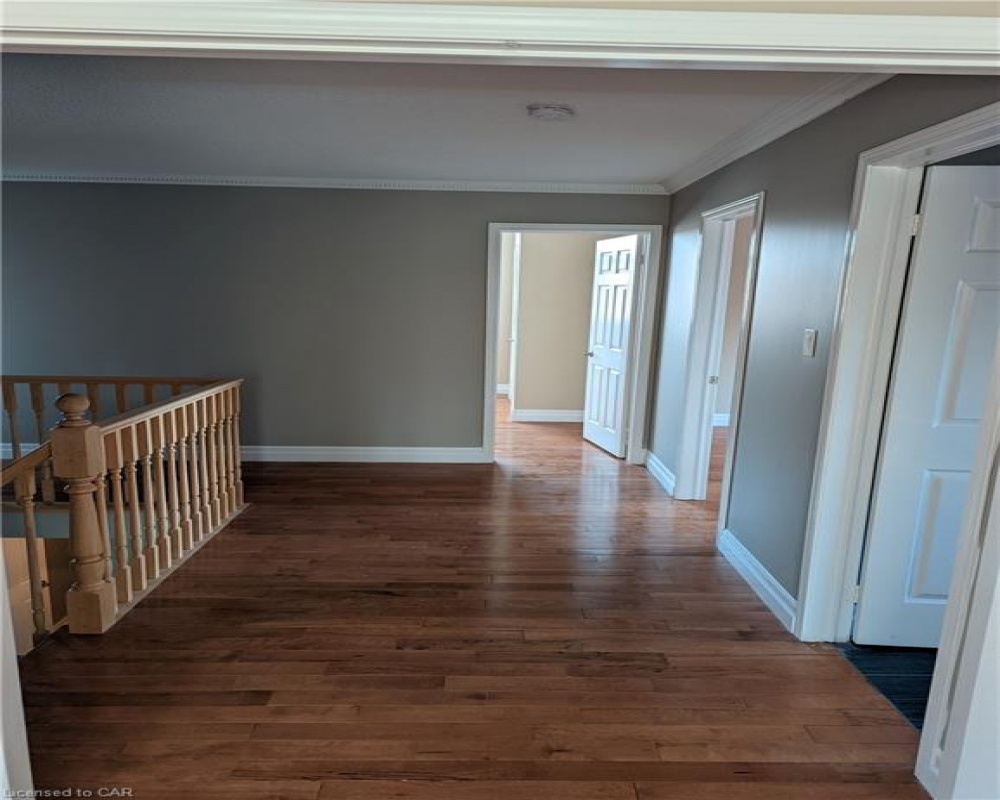 11 CHIPCASE, Cambridge, Ontario N1T 1V9, 5 Bedrooms Bedrooms, ,4 BathroomsBathrooms,Residential,Sale,CHIPCASE,40255812