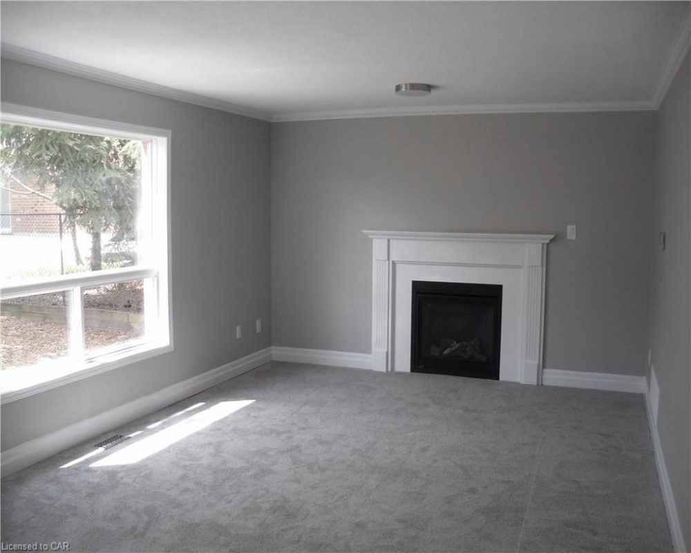 11 CHIPCASE, Cambridge, Ontario N1T 1V9, 5 Bedrooms Bedrooms, ,4 BathroomsBathrooms,Residential,Sale,CHIPCASE,40255812