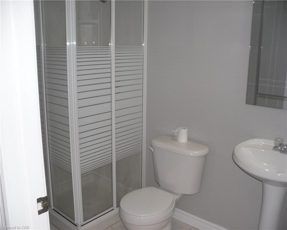 11 CHIPCASE, Cambridge, Ontario N1T 1V9, 5 Bedrooms Bedrooms, ,4 BathroomsBathrooms,Residential,Sale,CHIPCASE,40255812