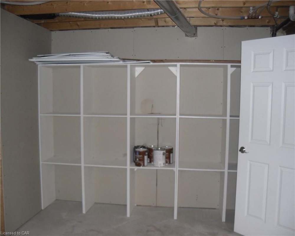 11 CHIPCASE, Cambridge, Ontario N1T 1V9, 5 Bedrooms Bedrooms, ,4 BathroomsBathrooms,Residential,Sale,CHIPCASE,40255812