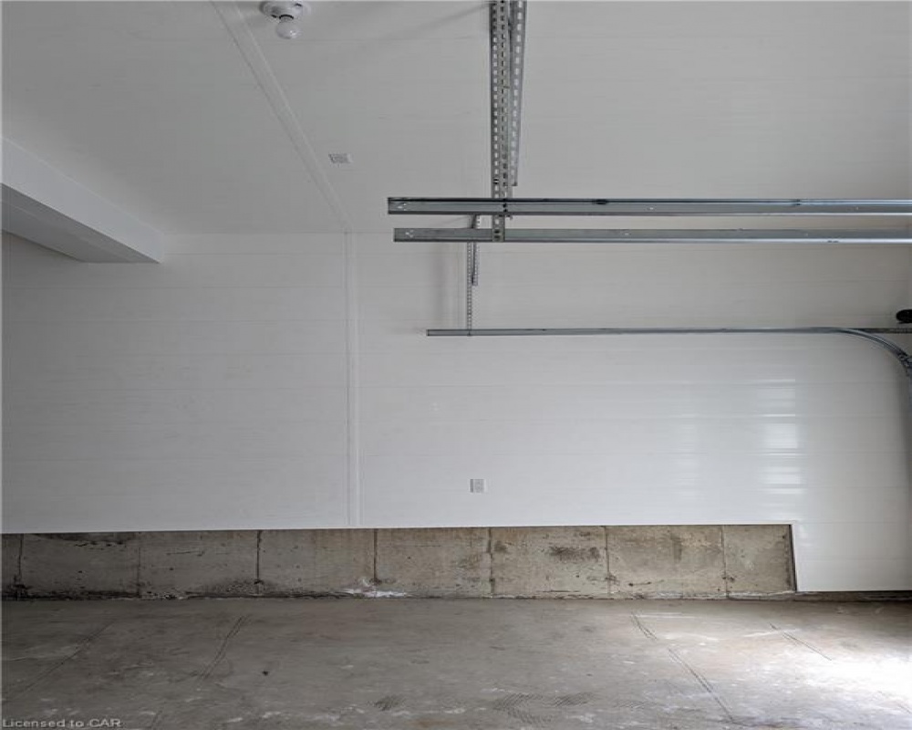 11 CHIPCASE, Cambridge, Ontario N1T 1V9, 5 Bedrooms Bedrooms, ,4 BathroomsBathrooms,Residential,Sale,CHIPCASE,40255812