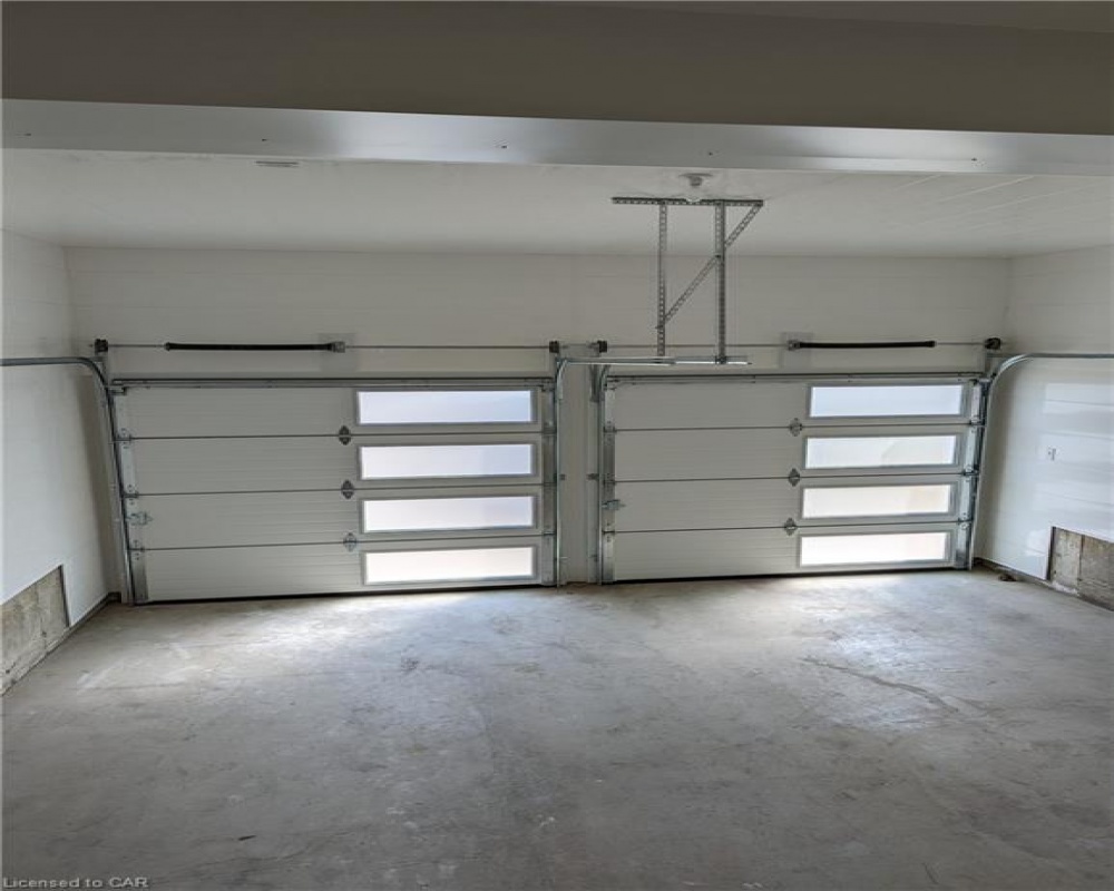 11 CHIPCASE, Cambridge, Ontario N1T 1V9, 5 Bedrooms Bedrooms, ,4 BathroomsBathrooms,Residential,Sale,CHIPCASE,40255812