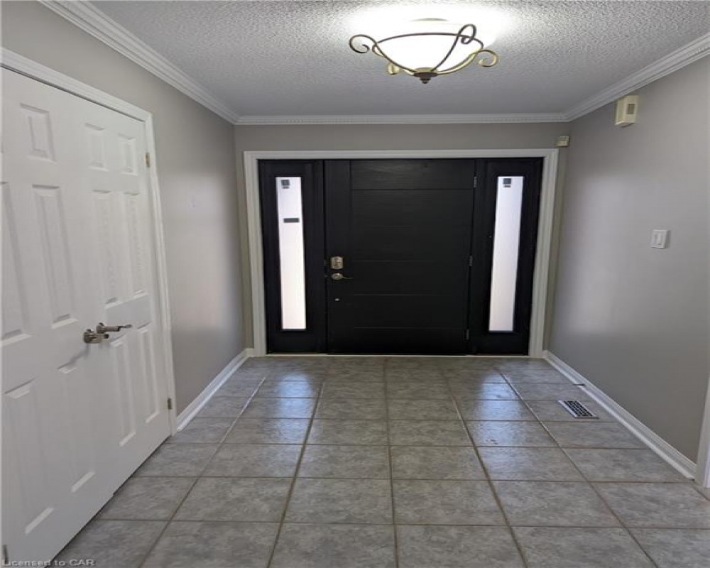 11 CHIPCASE, Cambridge, Ontario N1T 1V9, 5 Bedrooms Bedrooms, ,4 BathroomsBathrooms,Residential,Sale,CHIPCASE,40255812