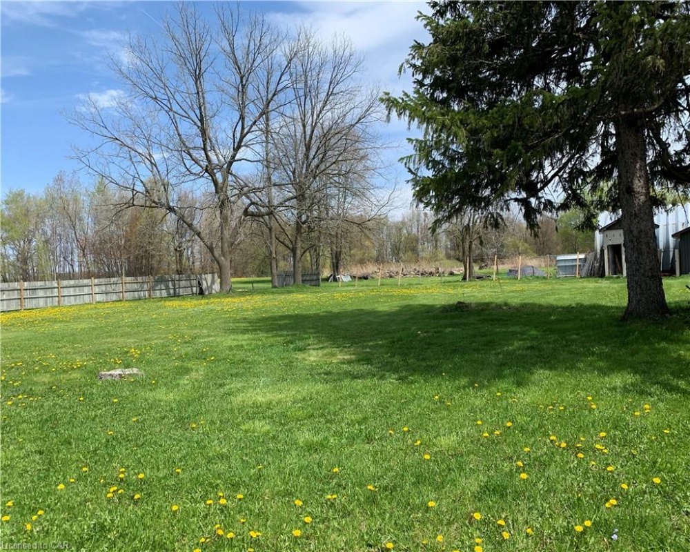 4425 FOUNTAIN, Cambridge, Ontario N3H 4R6, 4 Bedrooms Bedrooms, ,2 BathroomsBathrooms,Residential,Sale,FOUNTAIN,40256818