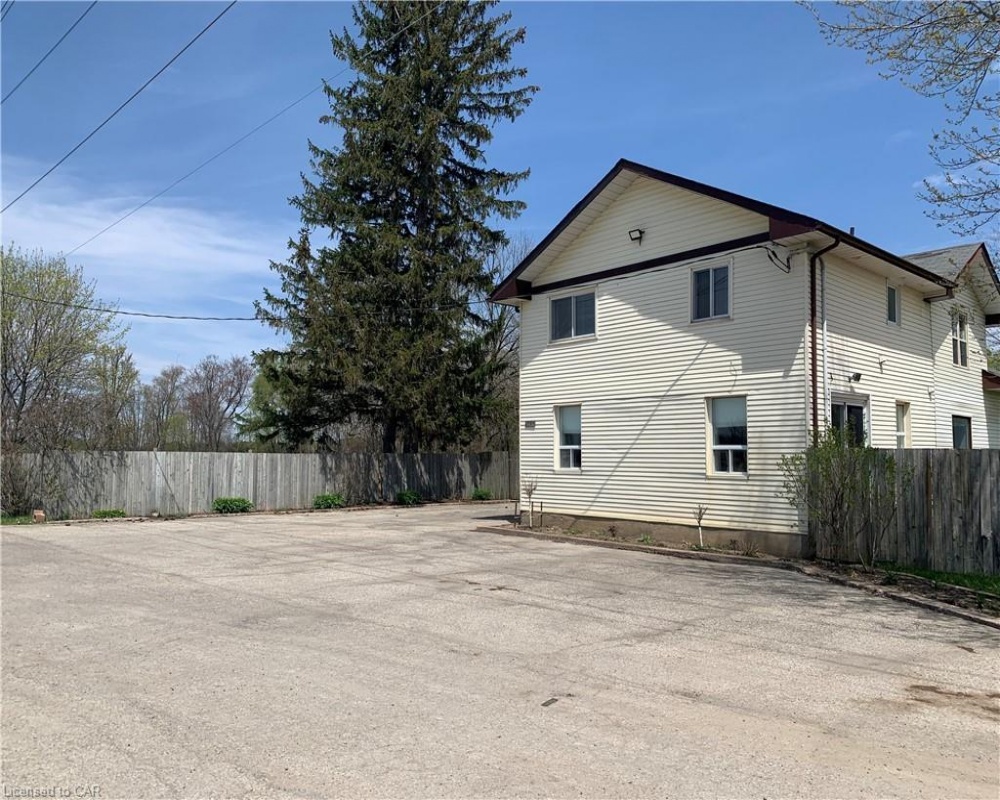 4425 FOUNTAIN, Cambridge, Ontario N3H 4R6, 4 Bedrooms Bedrooms, ,2 BathroomsBathrooms,Residential,Sale,FOUNTAIN,40256818