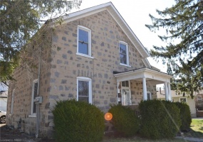 41 ALBERT, Cambridge, Ontario N1R 3M9, 5 Bedrooms Bedrooms, ,3 BathroomsBathrooms,Residential Income,Sale,ALBERT,40249847