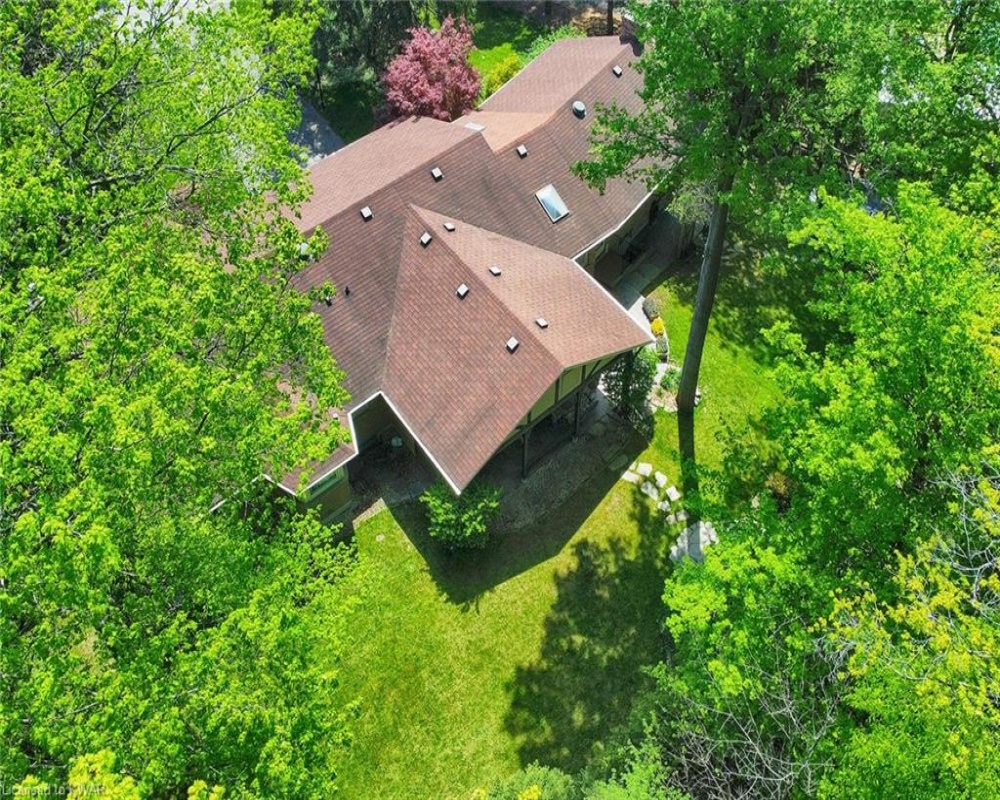 338 OLD STONE, Waterloo, Ontario N2K 1Z3, 4 Bedrooms Bedrooms, ,3 BathroomsBathrooms,Residential,Sale,OLD STONE,40260295