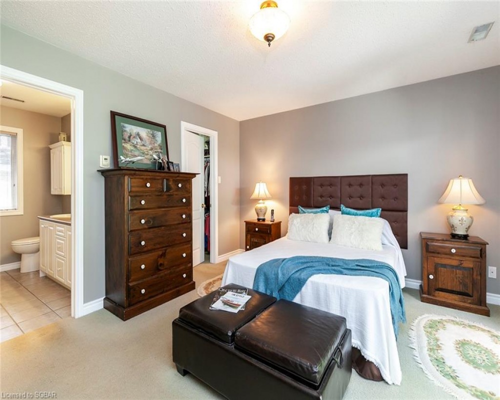 39 FOREST, Collingwood, Ontario L9Y 4W7, 3 Bedrooms Bedrooms, ,3 BathroomsBathrooms,Residential,Sale,FOREST,207265