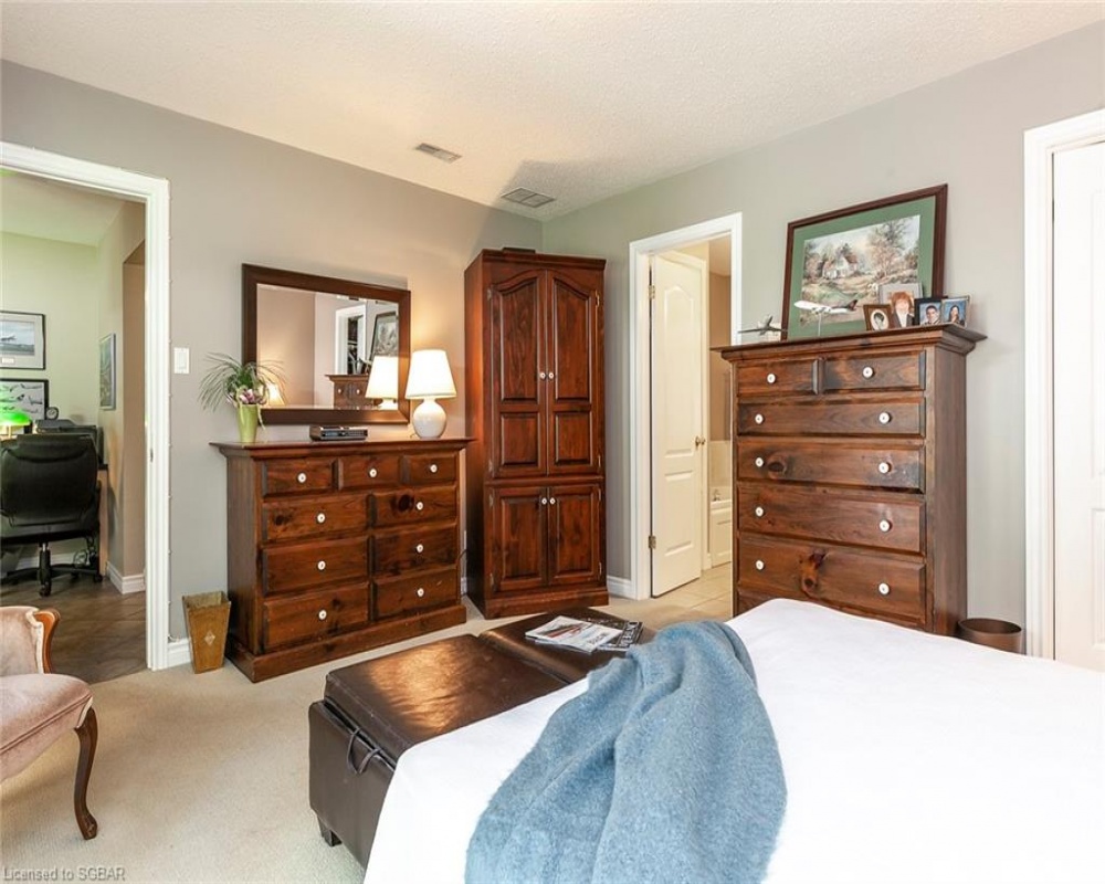 39 FOREST, Collingwood, Ontario L9Y 4W7, 3 Bedrooms Bedrooms, ,3 BathroomsBathrooms,Residential,Sale,FOREST,207265