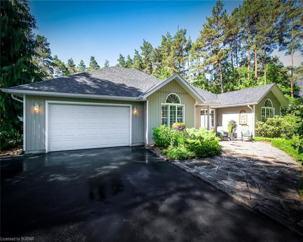 39 FOREST, Collingwood, Ontario L9Y 4W7, 3 Bedrooms Bedrooms, ,3 BathroomsBathrooms,Residential,Sale,FOREST,207265