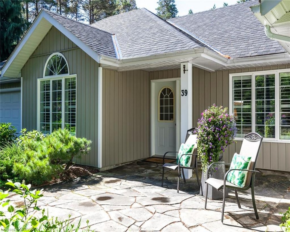 39 FOREST, Collingwood, Ontario L9Y 4W7, 3 Bedrooms Bedrooms, ,3 BathroomsBathrooms,Residential,Sale,FOREST,207265