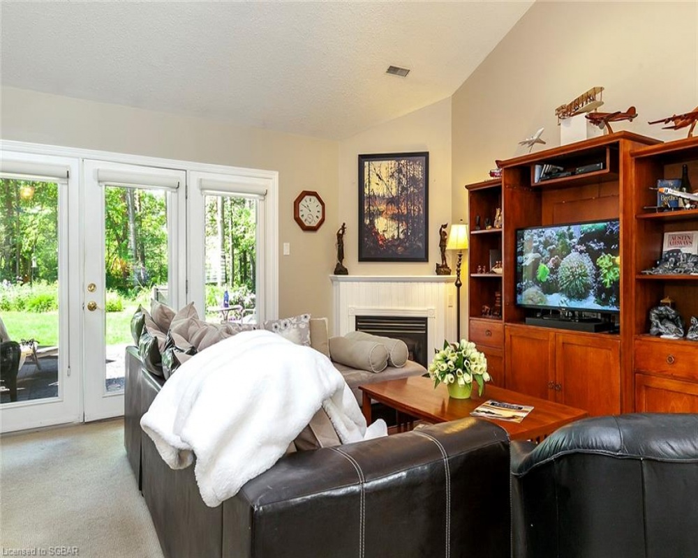 39 FOREST, Collingwood, Ontario L9Y 4W7, 3 Bedrooms Bedrooms, ,3 BathroomsBathrooms,Residential,Sale,FOREST,207265